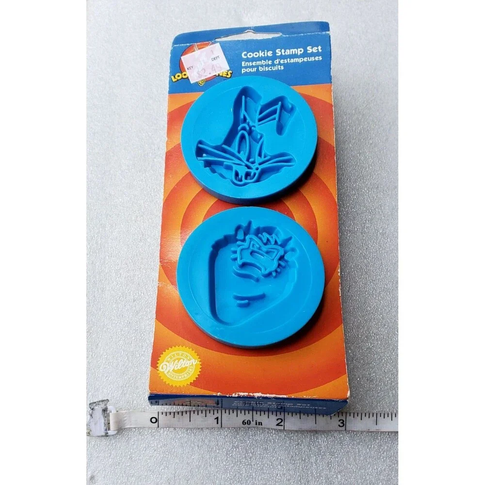 Looney Tunes Bugs Bunny Tasmanian Devil Cookie Stamps 1997 NEW TAZ&BUGS lot of 2